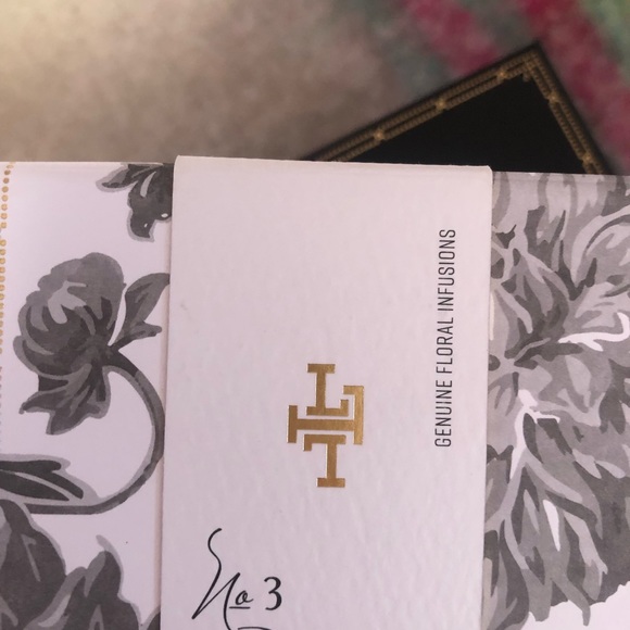 Lollia by Margot elena 4oz Shea butter handcreme in ELEGANCE - Picture 7 of 10